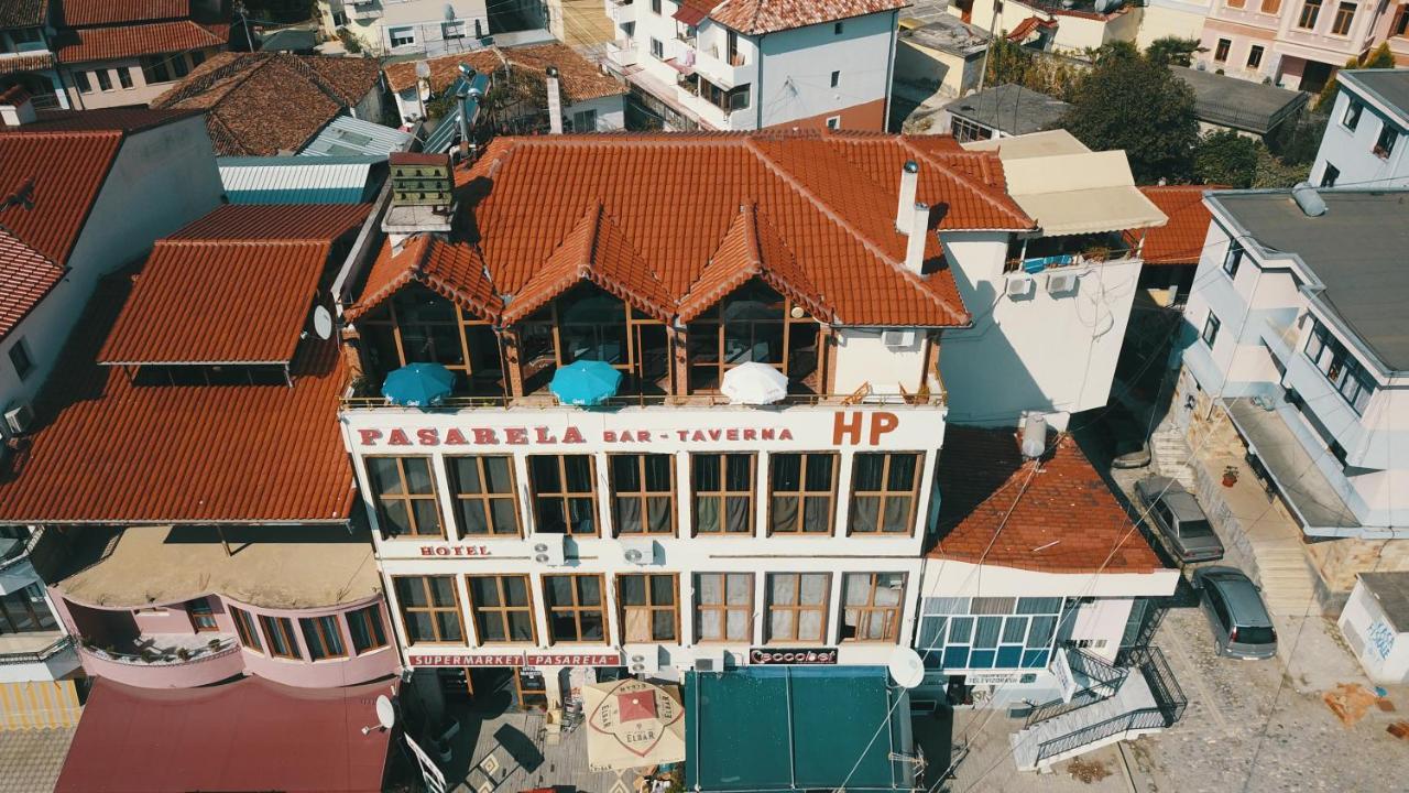 Hotel Pasarela Berat Luaran gambar