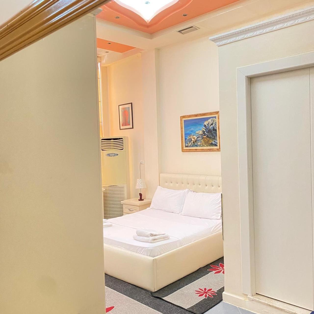 Hotel Pasarela Berat Luaran gambar